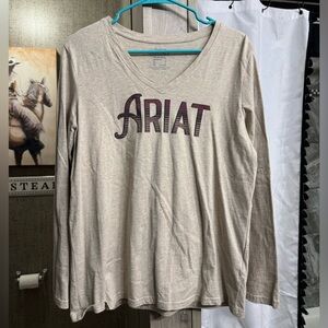 Ariat Relaxed Fit V-neck Long Sleeve